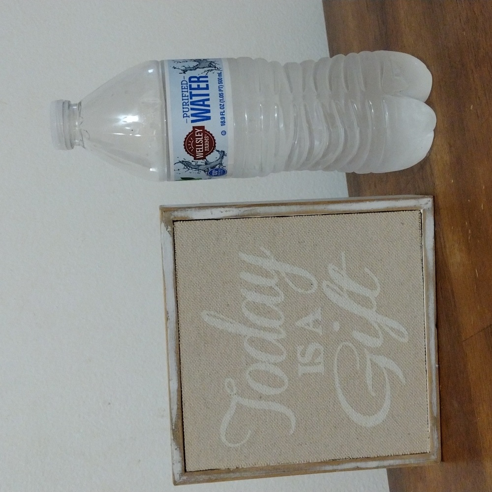 Motivational Wall Decor (White/Tan,Rustic Wooden Box) "Today is a Gift" - Picture 3 of 10